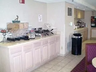 Super 8 By Wyndham Chambersburg I-81 