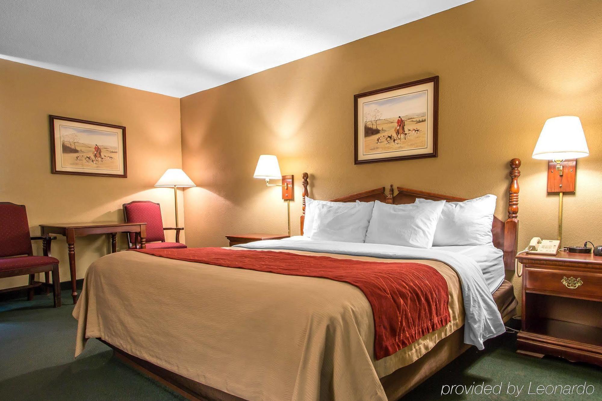 Super 8 By Wyndham I-81 Hotel 2*